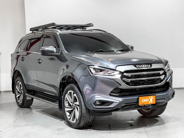 รถ Isuzu MU-X 3.0 Ultimate AT 4WD สี เทา
