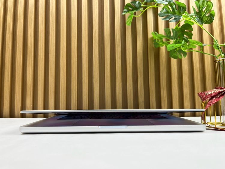 MacBook Pro 16-inch M3 Pro 2023 Ram36GB SSD512GB Sliver รูปที่ 6