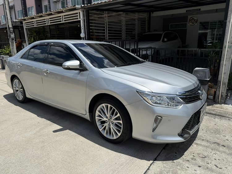 Toyota Camry 2016 2.5 Hybrid Sedan เบนซิน ไม่ติดแก๊ส เกียร์อัตโนมัติ บรอนซ์เงิน รูปที่ 2