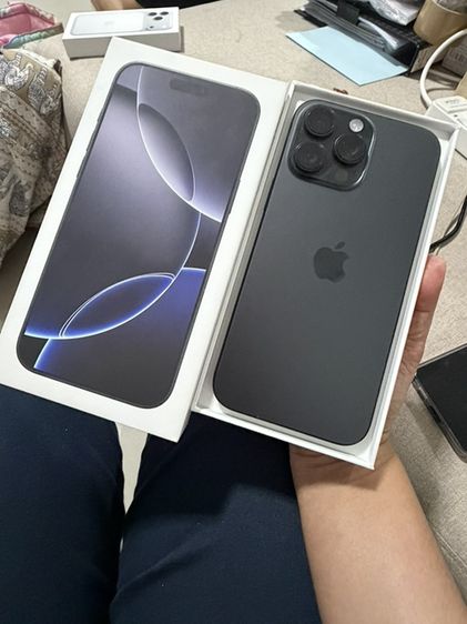256 GB iPhone 16 pro max 512 gb black titanium ครบกล่องแบต