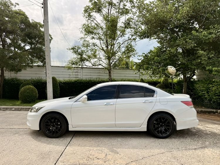 Honda Accord 2011 2.4 EL NAVI Sedan เบนซิน ไม่ติดแก๊ส เกียร์อัตโนมัติ ขาว รูปที่ 3