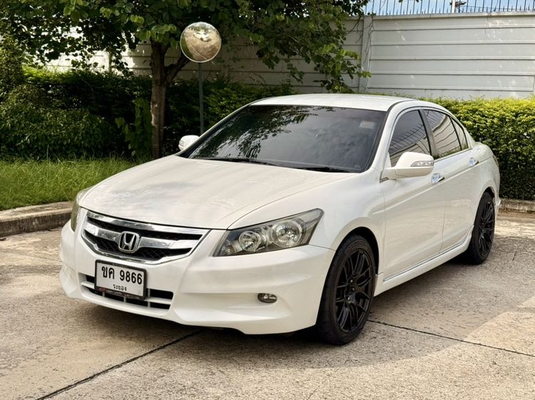 Honda Accord 2011 2.4 EL NAVI Sedan เบนซิน ไม่ติดแก๊ส เกียร์อัตโนมัติ ขาว รูปที่ 2