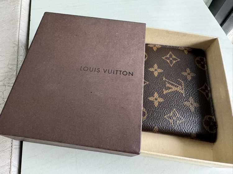 กระเป๋าสตางค์ LUISE แท้