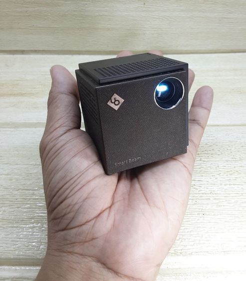 อื่นๆ สุดคุ้มขายสุดยอดนวัตกรรมจากงานCES UO SMART LASER BEAMโปรเจคเตอร๋เลเซอร์่ไร้สายที่เล็กที่สุดในโลก เปิดตัวราคา16990บาท ขายเพียง3200บาทฝ