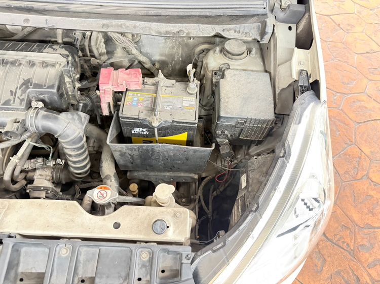 Mitsubishi Attrage 2014 1.2 GLX Sedan เบนซิน ไม่ติดแก๊ส เกียร์อัตโนมัติ ขาว รูปที่ 3