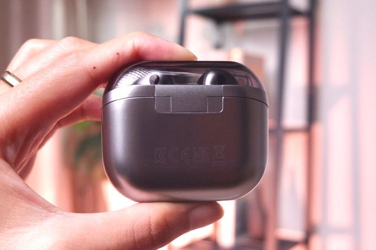 Samsung Galaxy Buds 3 Pro สี Gray เครื่องสวยใช้งานน้อย ราคาเพียง 2,790.- มีประกันร้าน 60 วัน รูปที่ 3