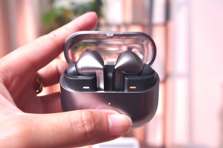 Samsung Galaxy Buds 3 Pro สี Gray เครื่องสวยใช้งานน้อย ราคาเพียง 2,790.- มีประกันร้าน 60 วัน รูปที่ 7