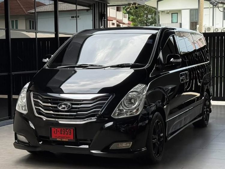 Hyundai H1 deluxe 2.5 ปี 2015
