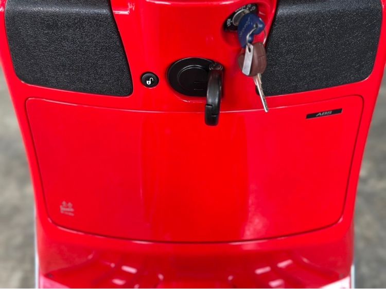 Vespa GTS150 i-get รูปที่ 11