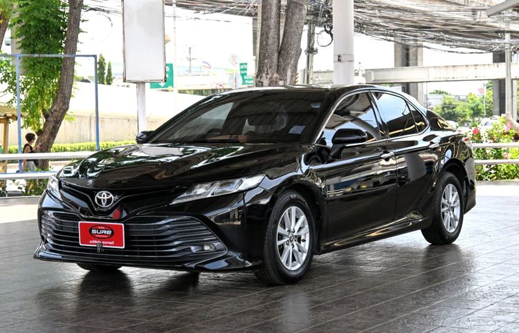 รถ Toyota Camry 2.0 G สี ดำ