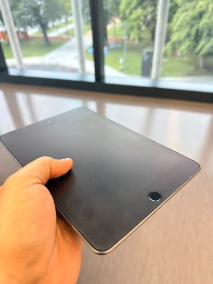 Apple 64 GB iPad mini 5 (64GB) WiFi สีดำ