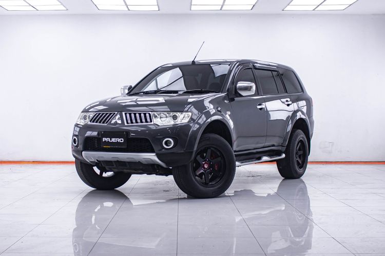รถ Mitsubishi Pajero Sport 2.5 GLS สี ดำ