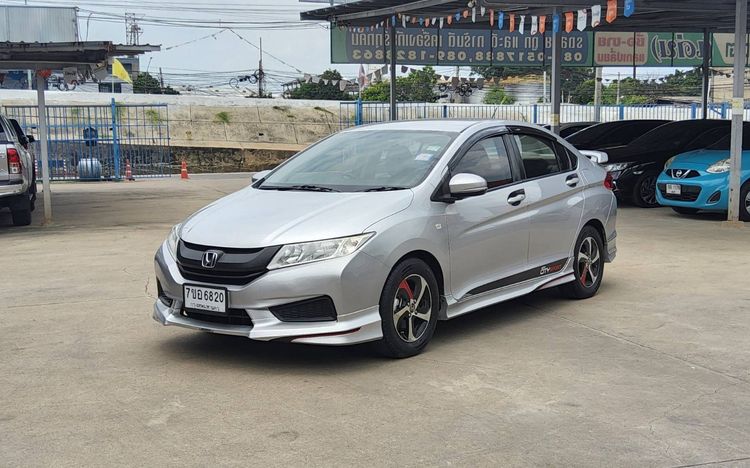 รถ Honda City 1.5 V CNG สี บรอนซ์เงิน
