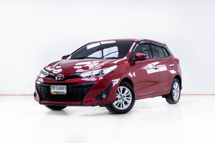 รถ Toyota Yaris 1.2 G สี แดง