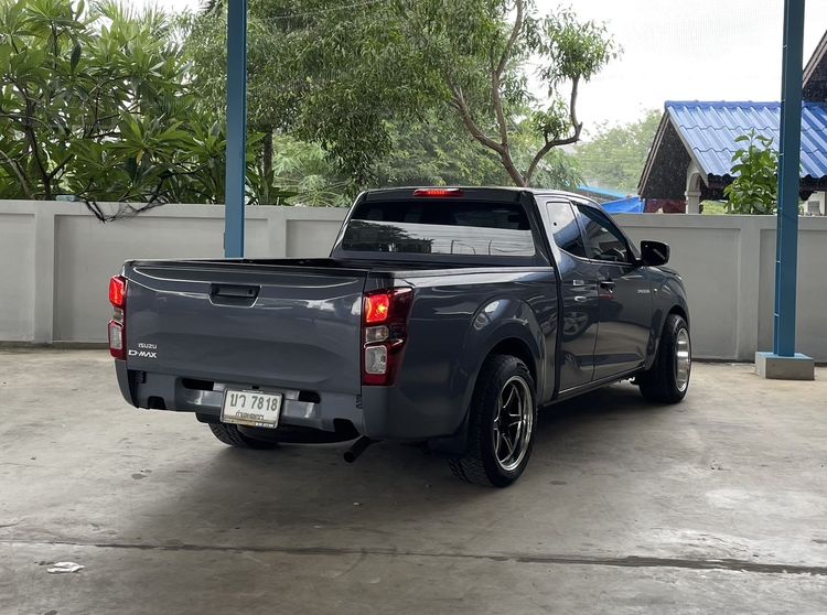 Isuzu D-MAX 2024 1.9 S Pickup ดีเซล ไม่ติดแก๊ส เกียร์ธรรมดา เทา รูปที่ 2