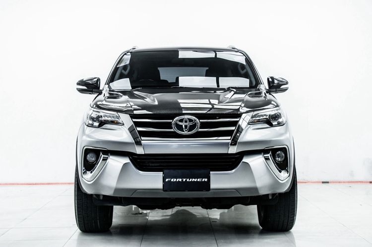 Toyota Fortuner 2017 2.4 V Utility-car ดีเซล ไม่ติดแก๊ส เกียร์อัตโนมัติ เทา รูปที่ 4