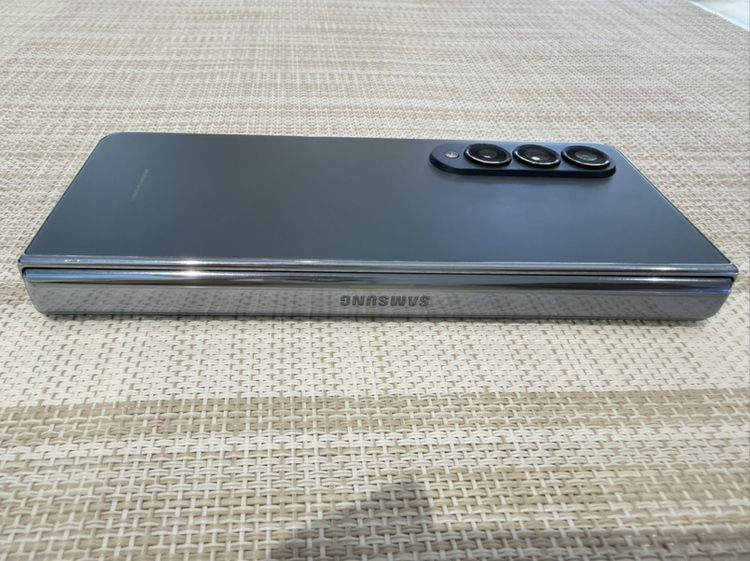 Samsung Flod 4 256gb รูปที่ 3