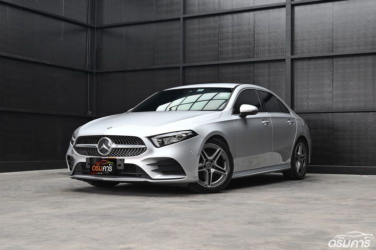 Mercedes-Benz A-Class 2020 A200 Sedan เบนซิน ไม่ติดแก๊ส เกียร์อัตโนมัติ บรอนซ์เงิน