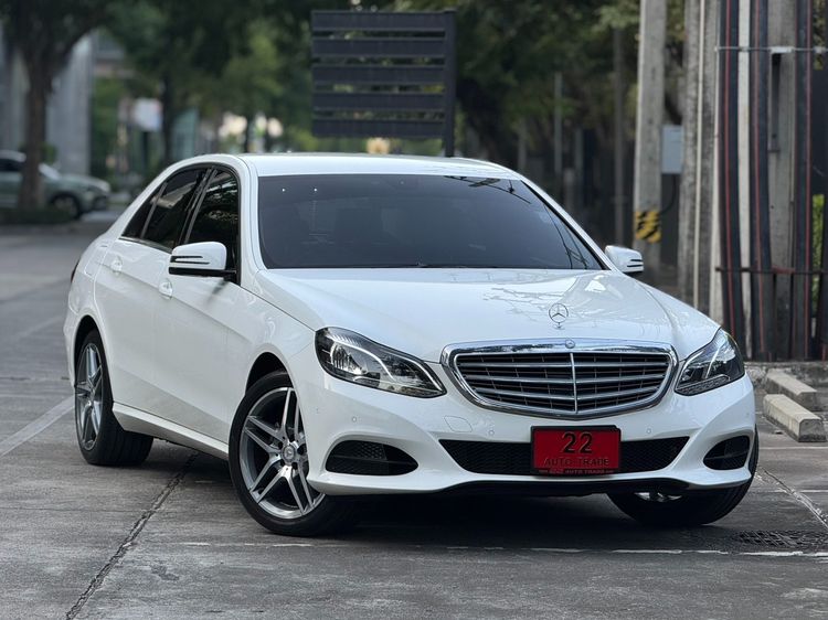 รถ Mercedes-Benz E-Class E200 CGI สี ขาว
