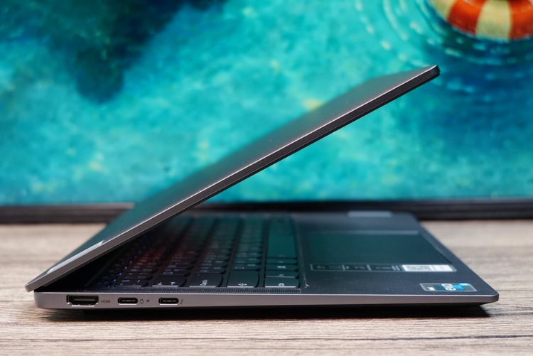Lenovo Yoga Slim 6 i5-13500H RAM16 512GB M.2 จอ14 FHD+ OLED 60Hz สเปคทำงานรุ่นใหม่ ดีไซน์บางเบา หน้าจอสีสวย เครื่องสวยประกันศูนย์ ขายเพียง 2 รูปที่ 7