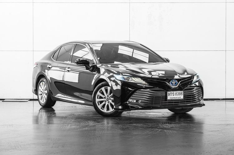 Toyota Camry 2019 2.5 HV Sedan ไฮบริด เกียร์อัตโนมัติ ดำ รูปที่ 2