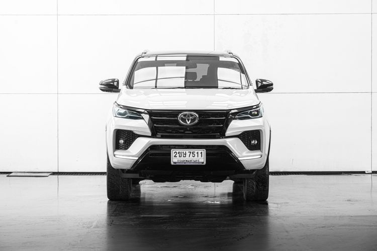 Toyota Fortuner 2022 2.4 Commander Utility-car ดีเซล เกียร์อัตโนมัติ ขาว รูปที่ 3