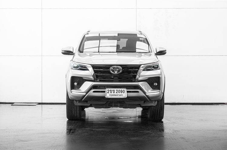 Toyota Fortuner 2020 2.4 V 4WD Utility-car ดีเซล เกียร์อัตโนมัติ เทา รูปที่ 3