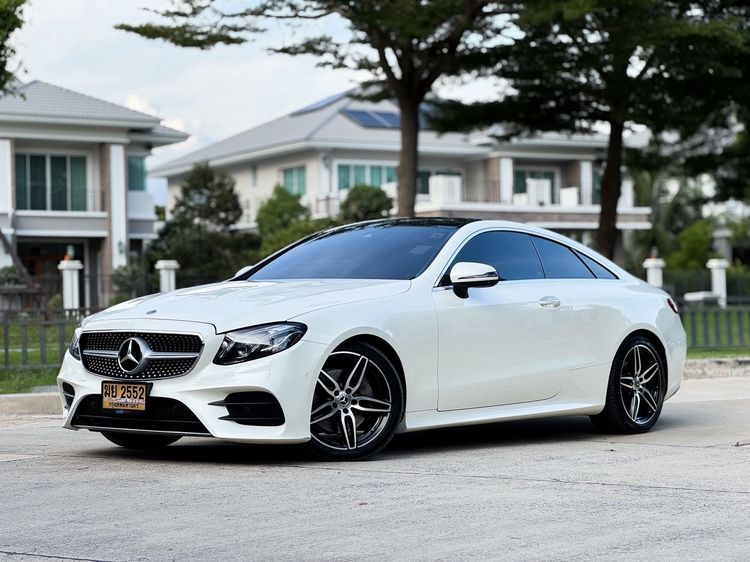 รถ Mercedes-Benz E-Class E200 สี ขาว