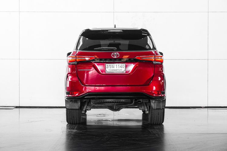 Toyota Fortuner 2022 2.4 Legender Utility-car ดีเซล เกียร์อัตโนมัติ แดง รูปที่ 4
