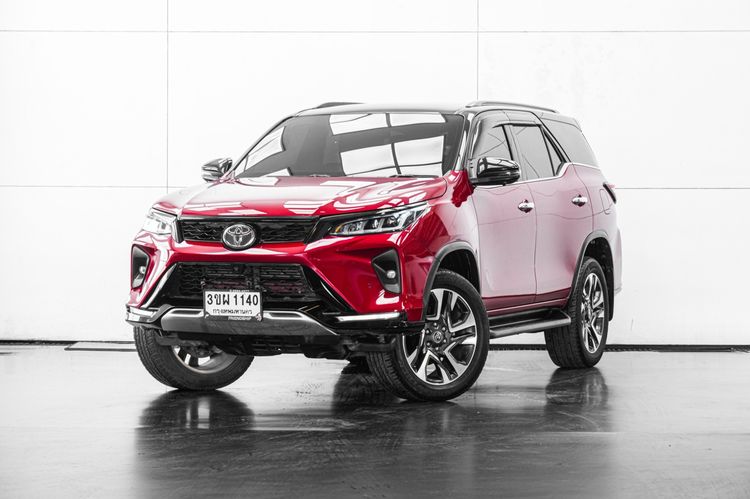 Toyota Fortuner 2022 2.4 Legender Utility-car ดีเซล เกียร์อัตโนมัติ แดง
