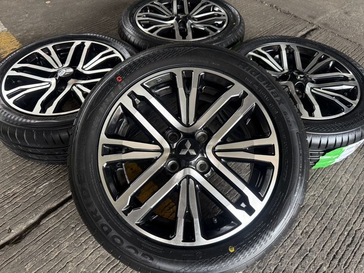 Mitsubishi Attrage. 15 นิ้ว Top 🔥
