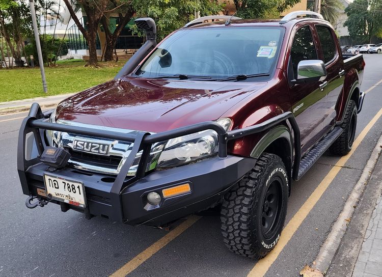 รถ Isuzu D-MAX 3.0 V-Cross Z Prestige 4WD สี แดง
