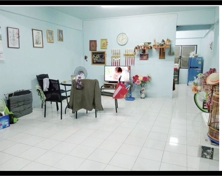 อื่นๆ สร้างเสร็จก่อน 2010 ใช่ ขายบ้านทาวเฮ้าส์ 2 ชั้น  2 ห้องนอน 2 ห้องน้ำ  1 ห้องรับแขก มีที่จอดรถยนต์ รูปที่ 4