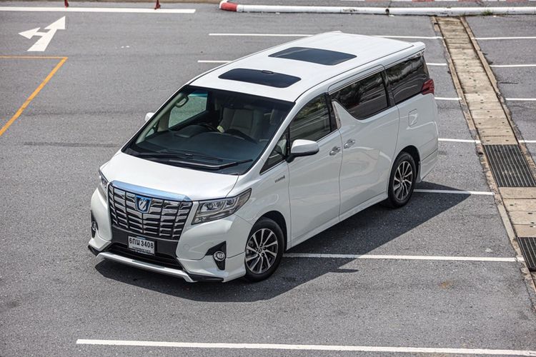 Toyota Alphard 2017 2.5 Hybrid E-Four 4WD Van ไฮบริด ไม่ติดแก๊ส เกียร์อัตโนมัติ ขาว