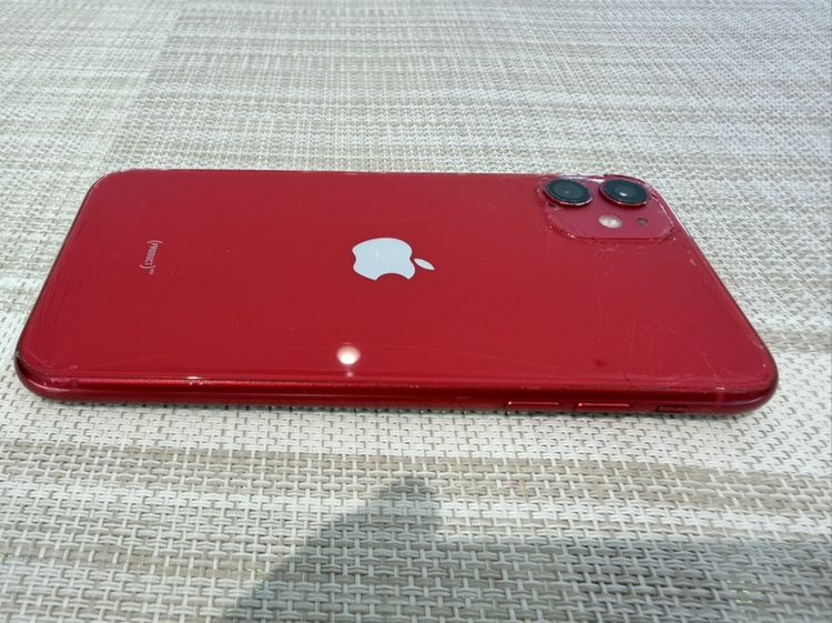 iPhone 11 สีแดง 128 ฝาหลังแตกหน้าจอแท้สแกนหน้าได้ รูปที่ 6