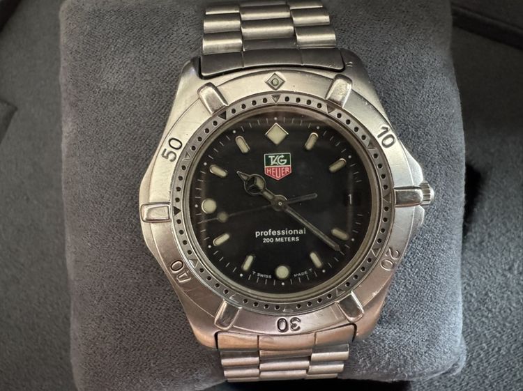 นาฬิกา Tag Heuer Professional 2000 Series