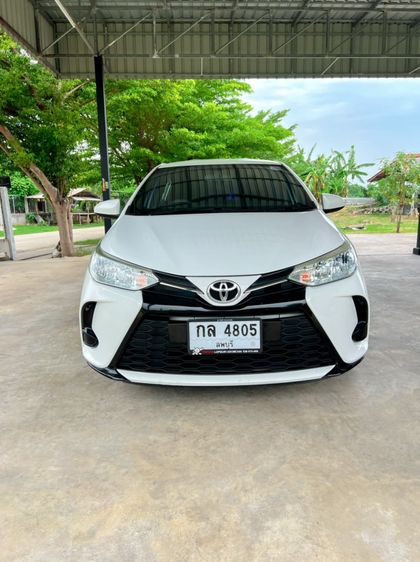 Toyota Yaris 2020 1.2 J Sedan เบนซิน เกียร์อัตโนมัติ ขาว รูปที่ 4