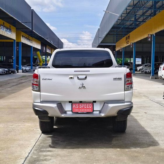 Mitsubishi Triton 2018 2.4 GLS Plus Pickup ดีเซล ไม่ติดแก๊ส เกียร์อัตโนมัติ ขาว รูปที่ 3