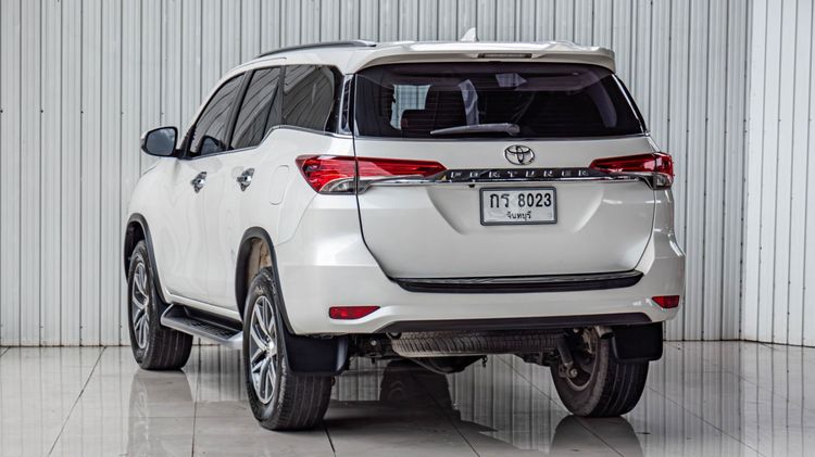 Toyota Fortuner 2019 2.4 V Utility-car ดีเซล ไม่ติดแก๊ส เกียร์อัตโนมัติ ขาว รูปที่ 4