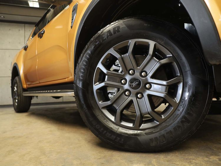 Ford Ranger 2022 2.0 Bi-Turbo 4WD Wildtrak Pickup ดีเซล ไม่ติดแก๊ส เกียร์อัตโนมัติ เหลือง รูปที่ 4