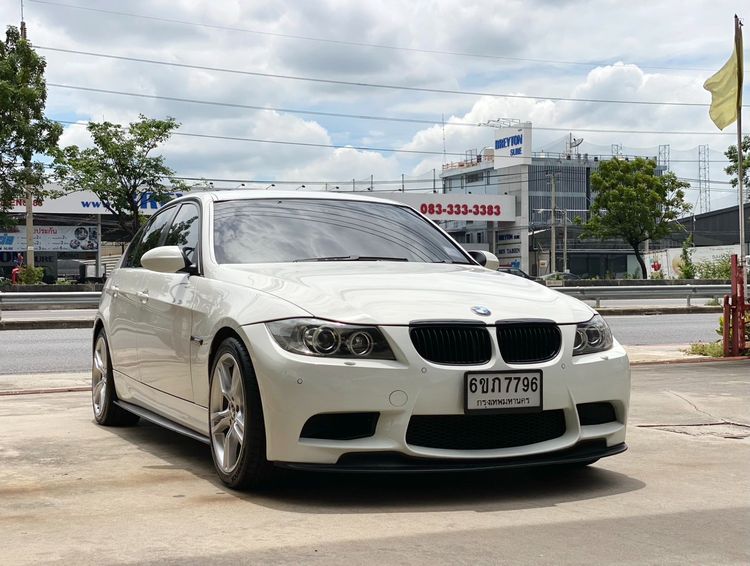 รถ BMW Series 3 320d สี ขาว
