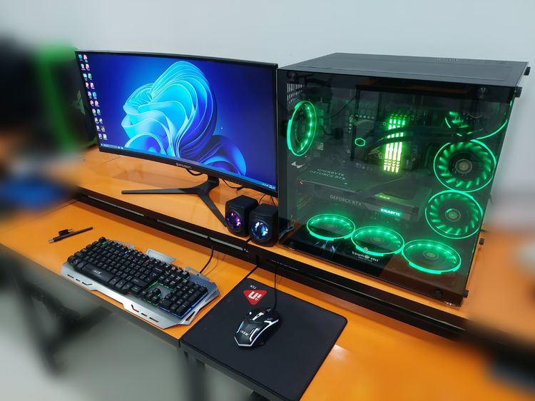 วินโดว์ ขายคอมพิวเตอร์  พร้อมใช้ I5-13500 RAM 32GB   RTX 4060 8GB จอ 29.5นิ้ว  200Hz ครบชุด