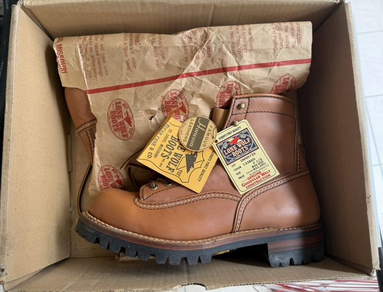 ขายรองเท้าบูท Lone Wolf รุ่น Logger สี Natural เบอร์ 7.5 รองเท้าคุณภาพสูงจากประเทศญี่ปุ่นของแบรนด์ Sugar Cane สภาพใหม่ลองใส่เพียงครั้งเดียว รูปที่ 2
