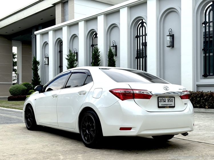 Toyota Altis 2014 1.8 V Sedan āđāļāļāļāļīāļ āđāļāļĩāļĒāļĢāđāļāļąāļāđāļāļĄāļąāļāļī āļāļēāļ§ āļĢāļđāļāļāļĩāđ 3