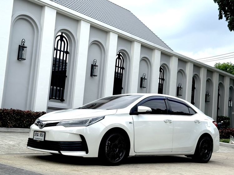 Toyota Altis 2014 1.8 V Sedan เบนซิน เกียร์อัตโนมัติ ขาว