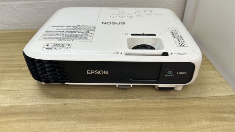 โปรเจคเตอร์EPson EB-S04 (งานช่าง)