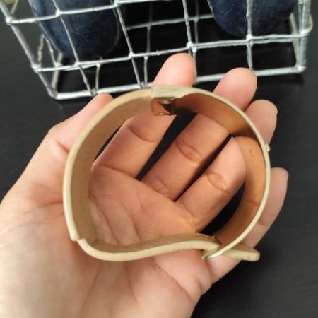กำไลสายหนังอะไหล่สีทอง CHARLES KEITH มือสองขายตามสภาพ รูปที่ 6