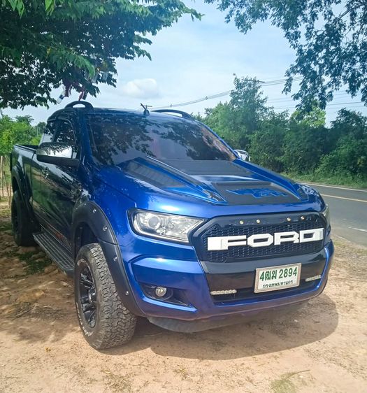 รถ Ford Ranger 2.0 Hi-Rider XLT สี น้ำเงิน