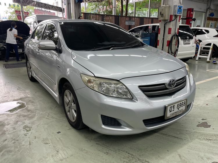 รถ Toyota Altis 1.6 E CNG สี เทา