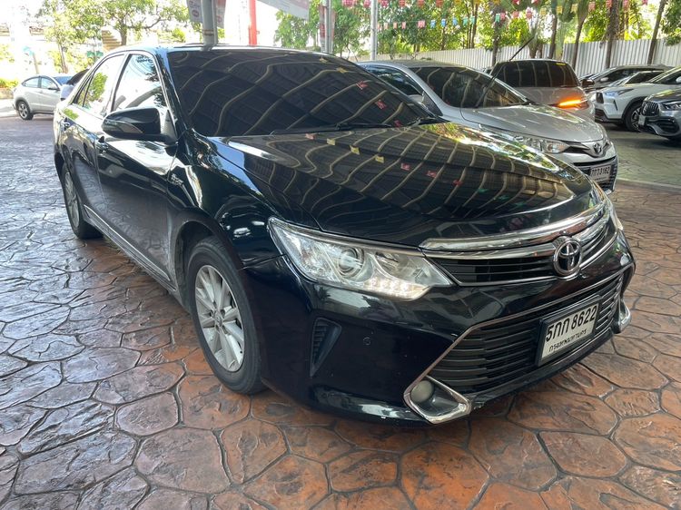 รถ Toyota Camry 2.0 G สี ดำ